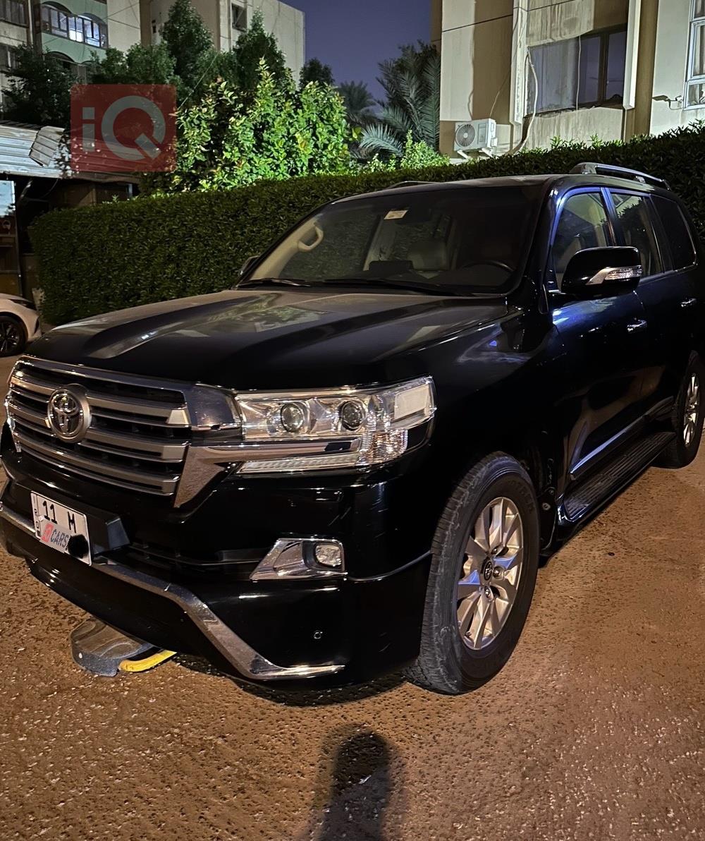 تويوتا لاندكروزر